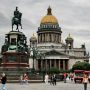 Туристов в Петербурге становится меньше